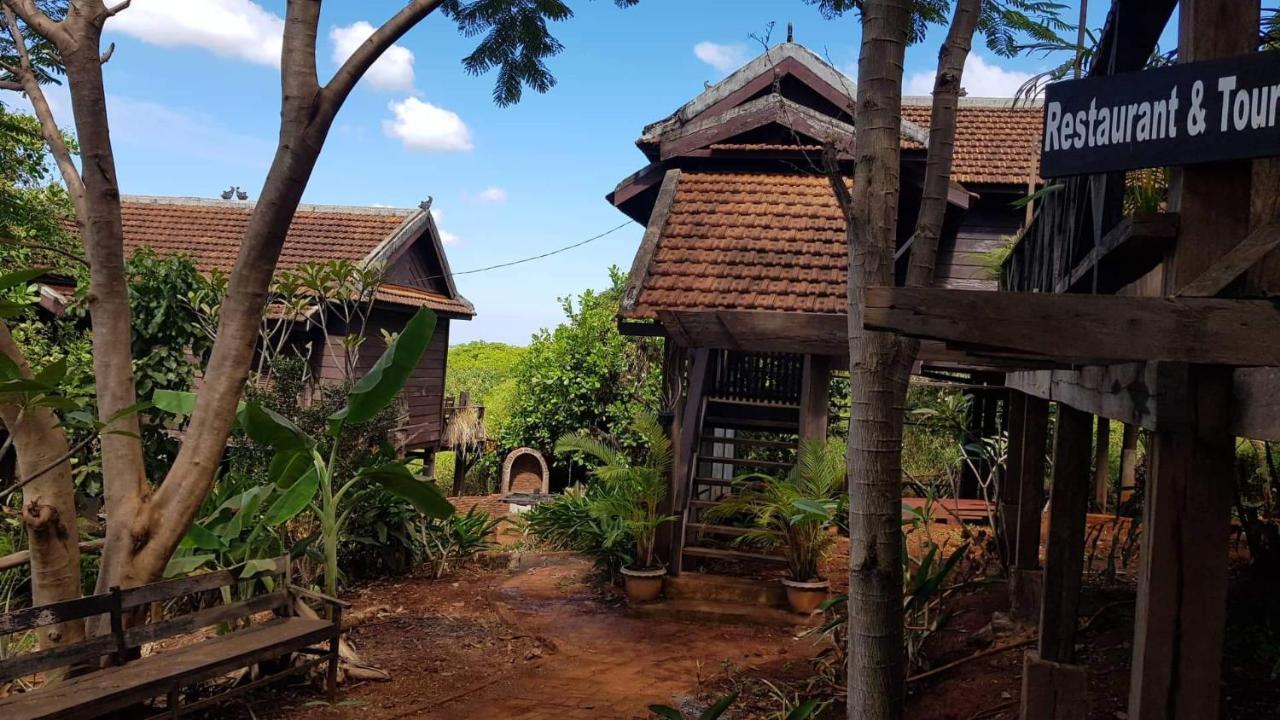 Banlung Nature House Eco-Lodge& Trekking מראה חיצוני תמונה