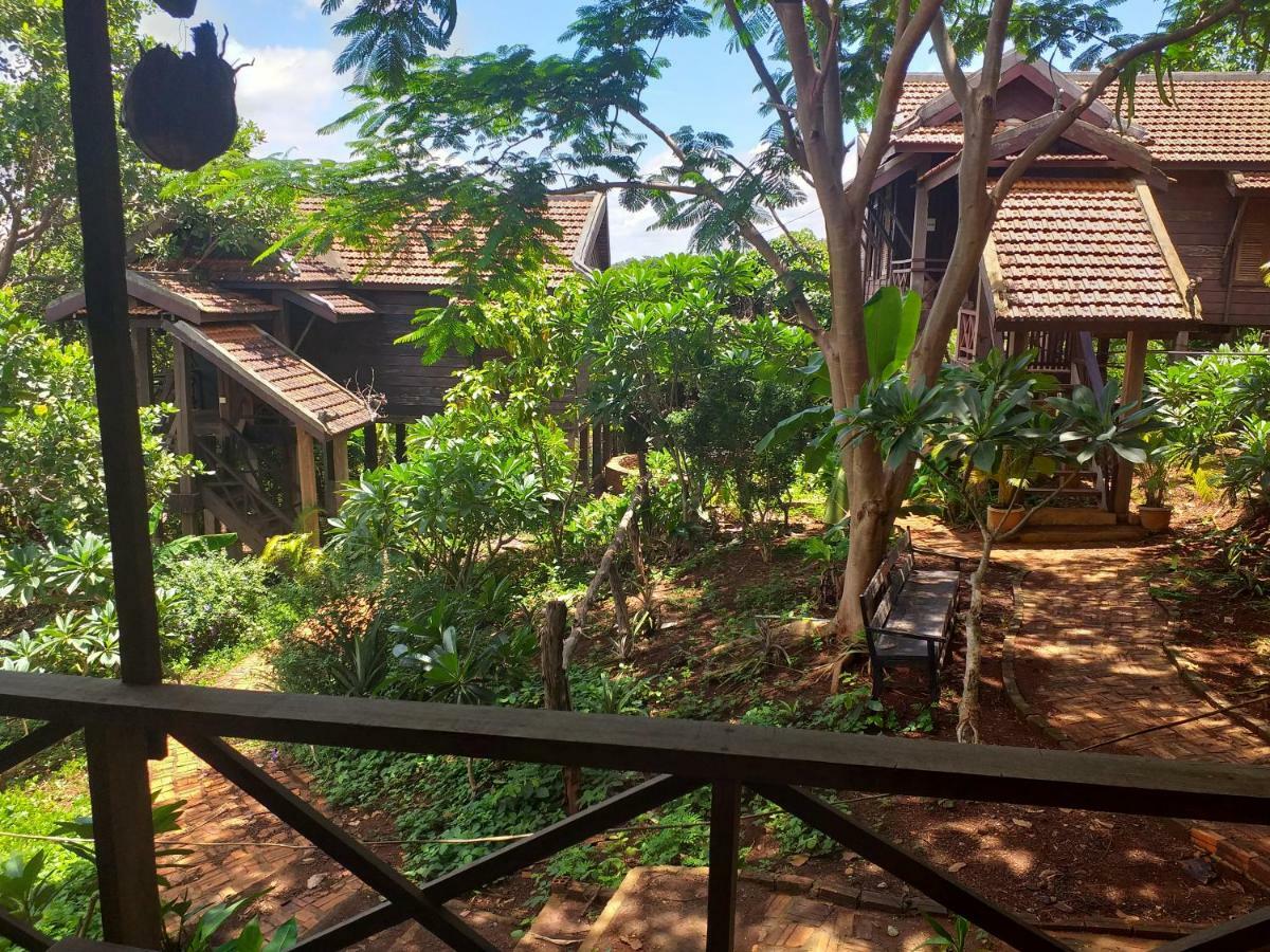 Banlung Nature House Eco-Lodge& Trekking מראה חיצוני תמונה