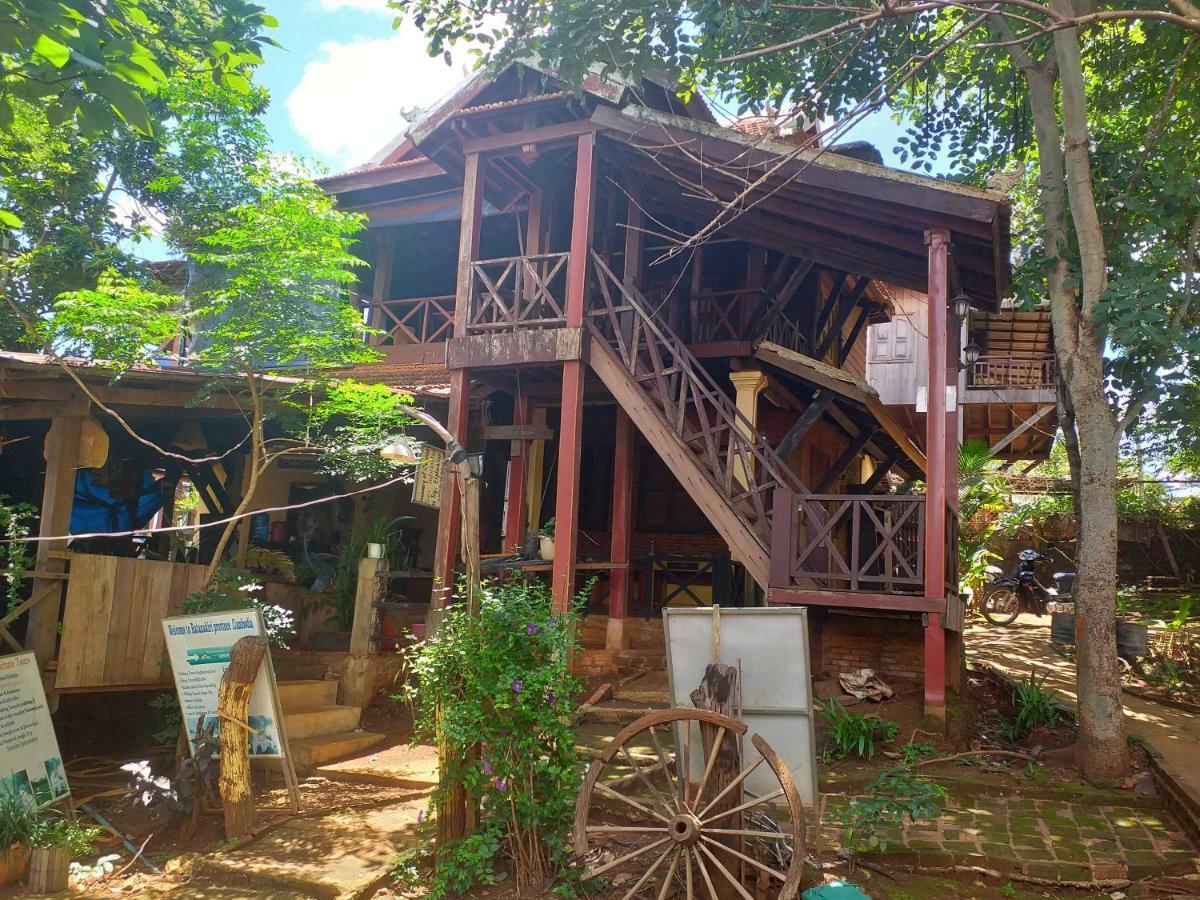 Banlung Nature House Eco-Lodge& Trekking מראה חיצוני תמונה